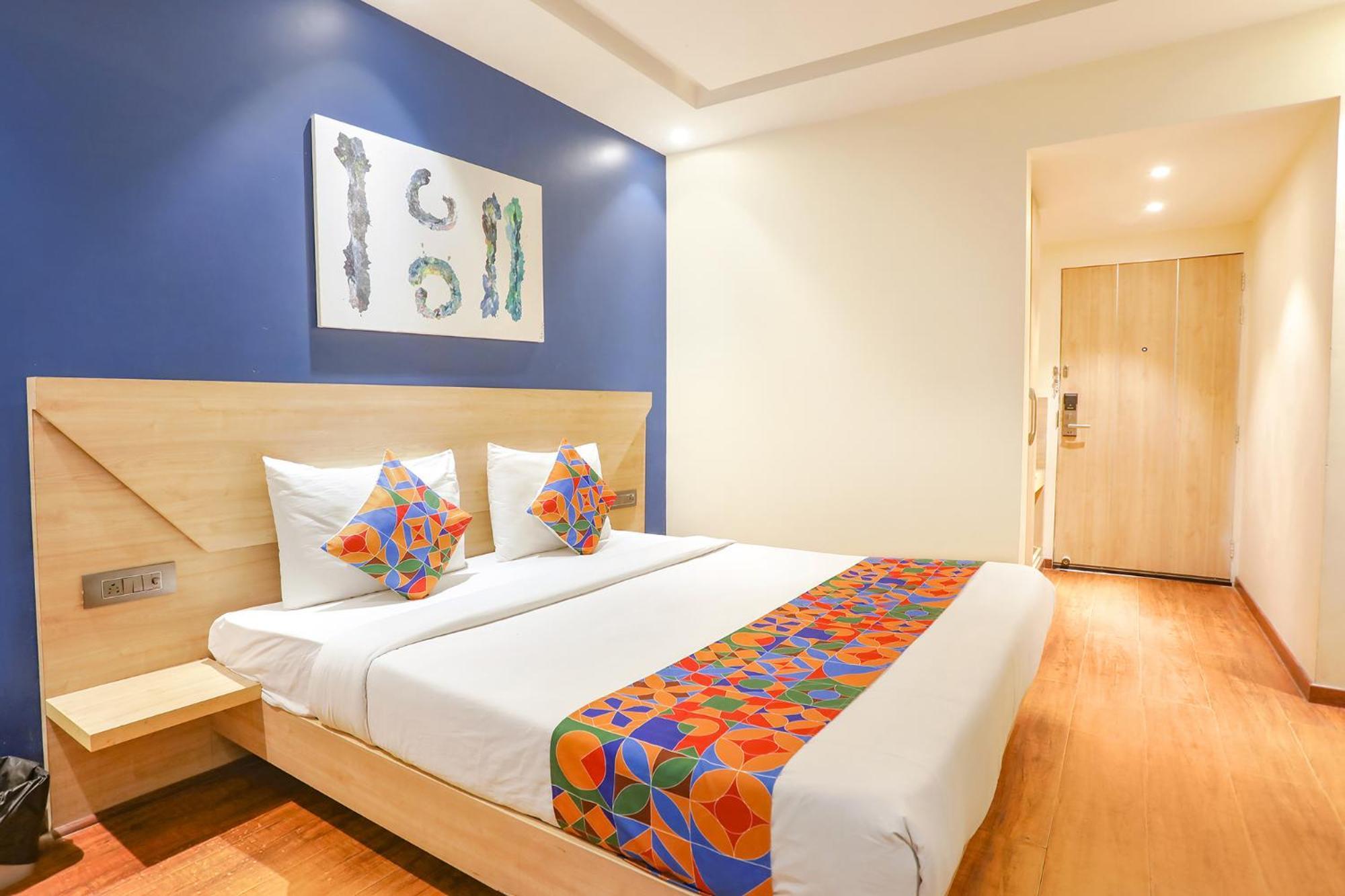 Fabhotel Jhs Studio Gurgaon Dış mekan fotoğraf